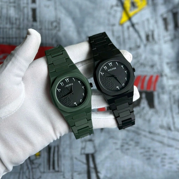 Arabic Aura Minimalist Watch for Men & Women – Ultra-Lightweight, Matte Finish, Analog Display, Dual Color Options (Pack Of 1)
- Green