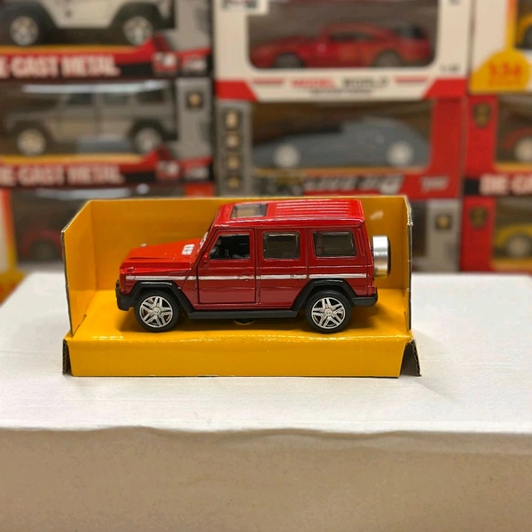 Die-Cast Toy Cars – Realistic Pull-Back Models with Openable Doors | Display-Ready Collectibles for All Ages