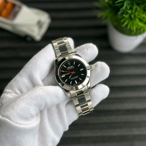 Men’s Classic Analog Watch – Elegant Dial, Date Display, Chronograph Working – Formal & Casual Wear