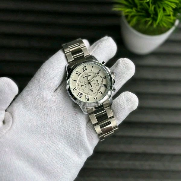 Men’s Classic Analog Watch – Elegant Dial, Date Display, Chronograph Working – Formal & Casual Wear