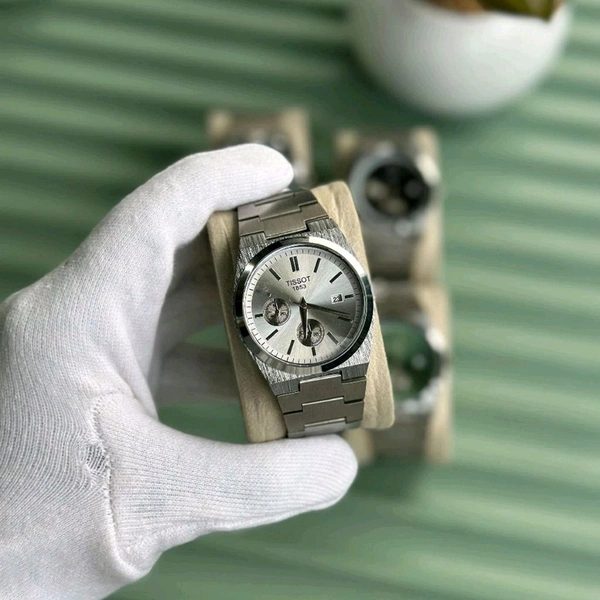 Men’s Classic Analog Watch – Elegant Dial, Date Display – Formal & Casual Wear