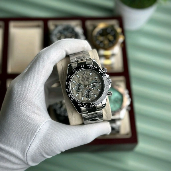 Men’s Classic Analog Watch – Elegant Dial, Date Display, Chronograph Working – Formal & Casual Wear