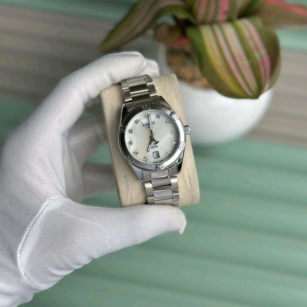 Most Demanded Analog Quartz Movement Collection With High Quality Strap Best finishing Body & Case