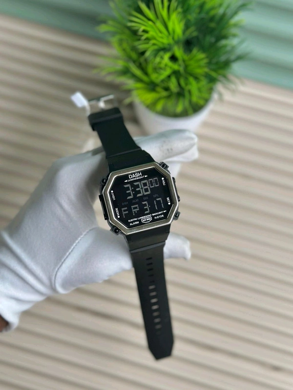 Dash Digital High Quality Quartz Movement Watch Collection With High Quality Strap Best finishing Body & Case (Pack Of 1)