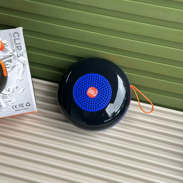 Clip 3 Portable Bluetooth Speaker Dynamic Thunder Sound 1200MAH Battery RGB 5 W Bluetooth Speaker Multicolor, Stereo Channel