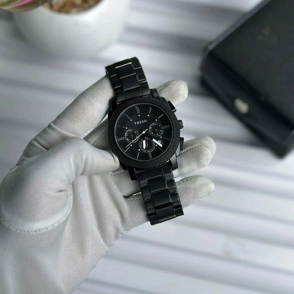 Men’s Classic Analog Watch – Elegant Dial, Date Display, Chronograph Working – Formal & Casual Wear