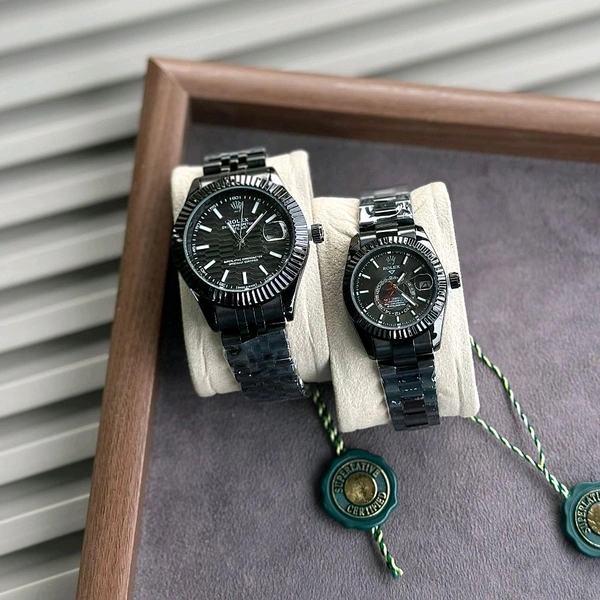 Most Demanded Analog Couple Quartz Movement Collection With High Quality Strap Best Finishing Body & Case
