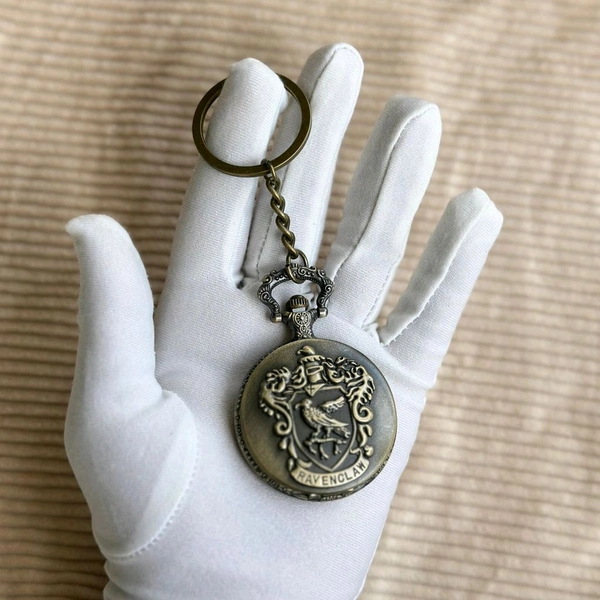 Vintage Pocket Watch Keychain | Retro Design | Quartz Movement | Gift Choice