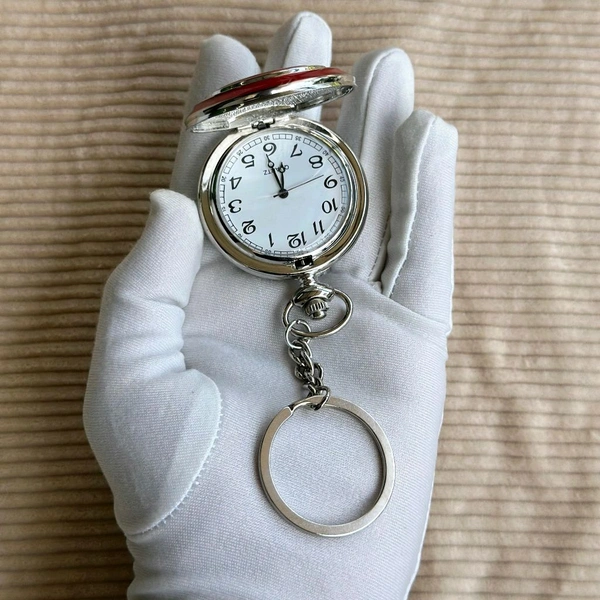 Vintage Pocket Watch Keychain | Retro Design | Quartz Movement | Gift Choice - Raven Crest