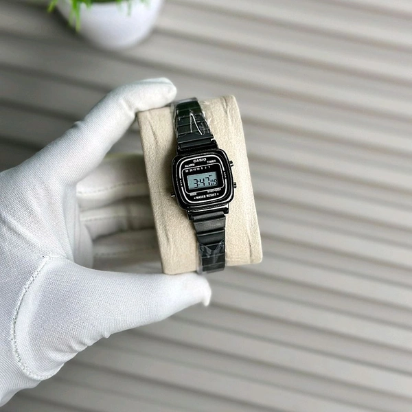 Digital High Quality Quartz Movement Watch Collection With High Quality Strap Best finishing Body & Case