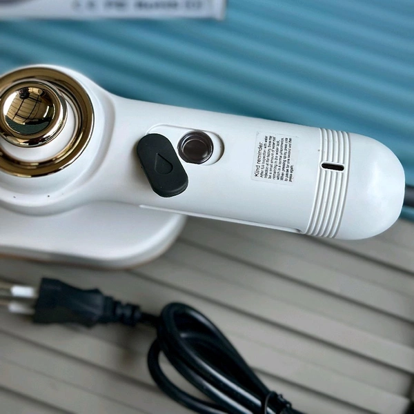 Handheld Portable Steam Iron – Compact Travel Iron (Dry & Wet Use)