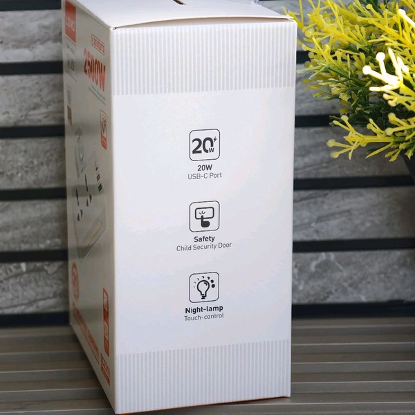 LDNIO 2500W Universal Power Strip with 20W PD Fast Charging, QC 3.0 USB Ports & Touch-Control Night Lamp