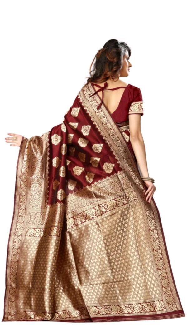 India Gate Shoppershopee Woven Kanjivaram Silk Blend Saree(Maroon) - 5.5M, Red Robin