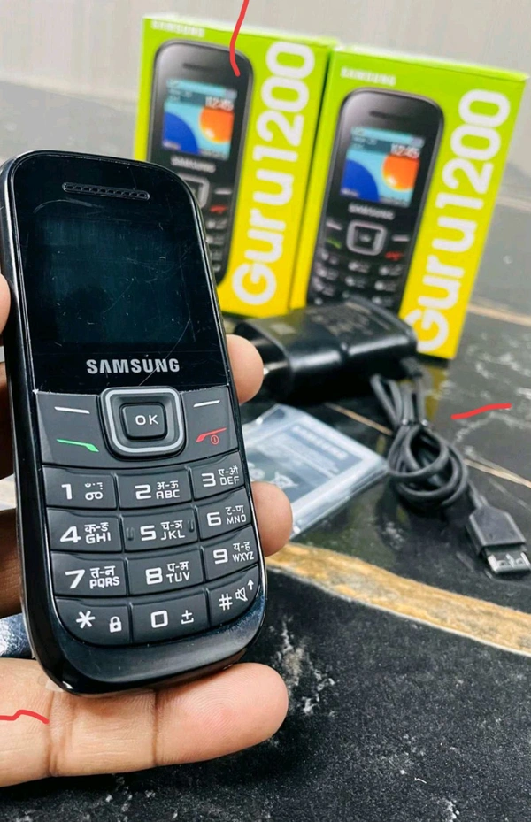 SAMSUNG  Samsung Guru 1200 - Black, S