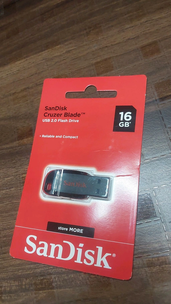 Sandisk 16GB usb 2.0 cruzer blade