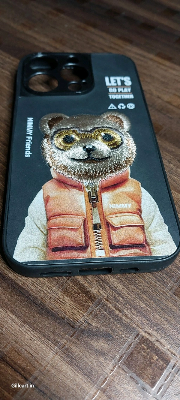 Gillcart iPhone 15 Pro Nimmy Cover - Black