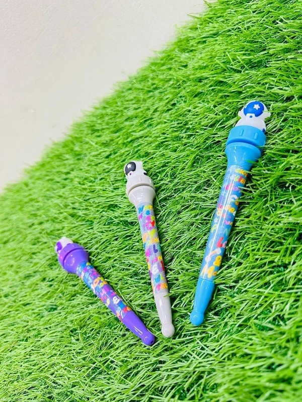 SPACE ROTATING PEN