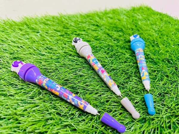 SPACE ROTATING PEN