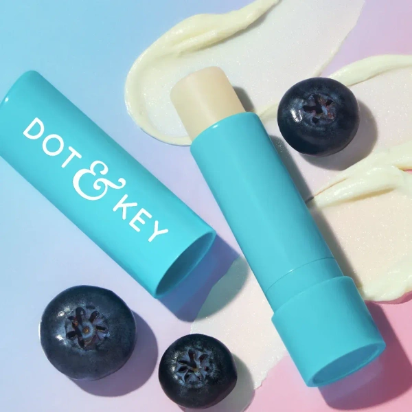 Dot & Key Barrier Repair Hydrating Lip Balm SPF 50+ (Blueberry Bliss - Non Tinted) - 4.5 g