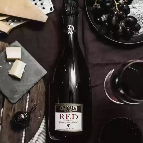 Giacobazzi Non Alcoholic Sparkling Red Wine - 750 ml