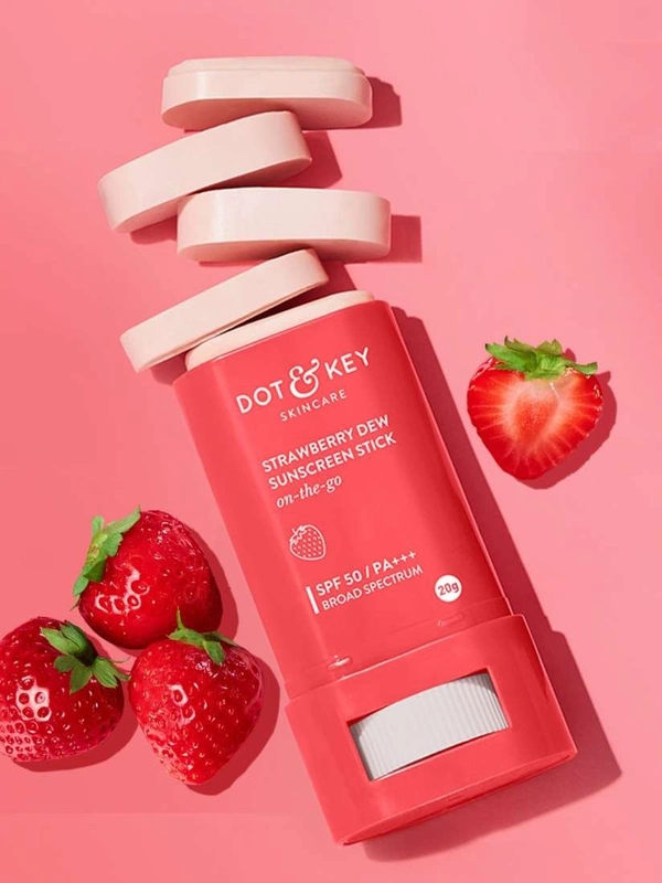 Dot & Key Strawberry Dew Sunscreen Stick SPF 50+ PA++++ - 20 g