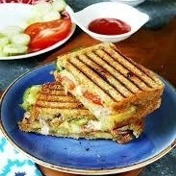 Veg Cheese Grilled Sandwich - Half (Regular Bread)