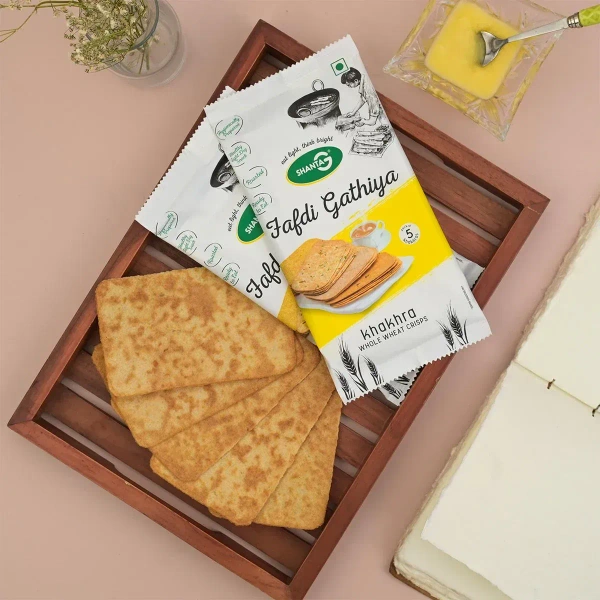 Shanta G Fafadi Gathiya Wheat Crisps Khakhra - 35 g (5 pieces)