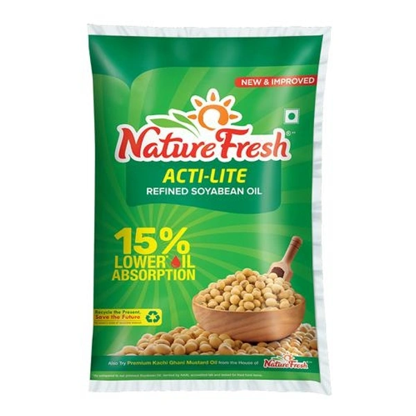 Nature Fresh Refine / Soyabean Oil Pouch - सोयाबीन तेल + Free Rs5 Tata Premium Tea - 1ltr