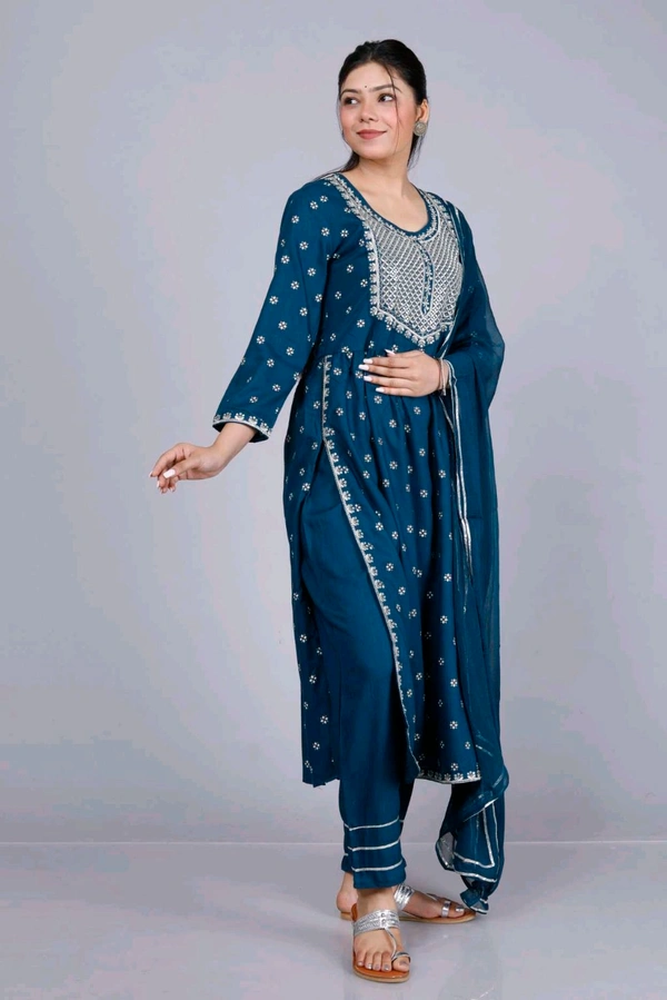 Rayon Embroidered Naira Cut Kurti 3 pcs Set - 2XL