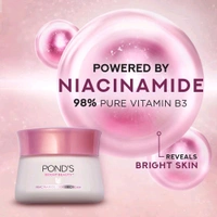 Ponds Bright Beauty Spot-less Glow Day Cream - 24gm