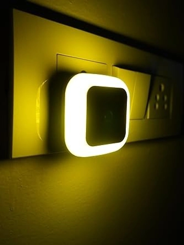 0.5W Led Plug in Smart Night Lamp with, Automatic Sensor -(, Pack of 1, Polycarbonate) - 5D x 5W x 5H Centimeters, White