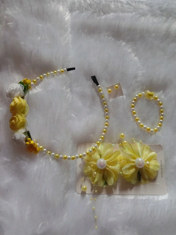 Kids Accessories  - Yellow, Free