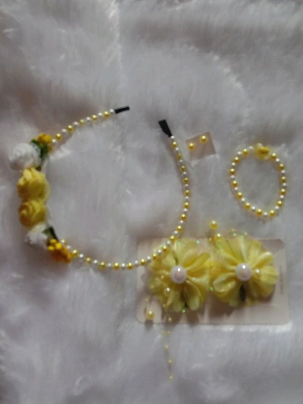 Kids Accessories  - Yellow, Free