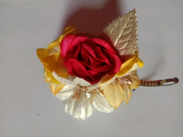 Center Clip  - Red