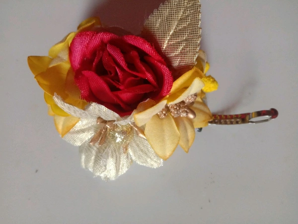 Center Clip  - Red