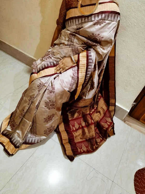 100510 Papa Silk Pata Saree - Light Golden