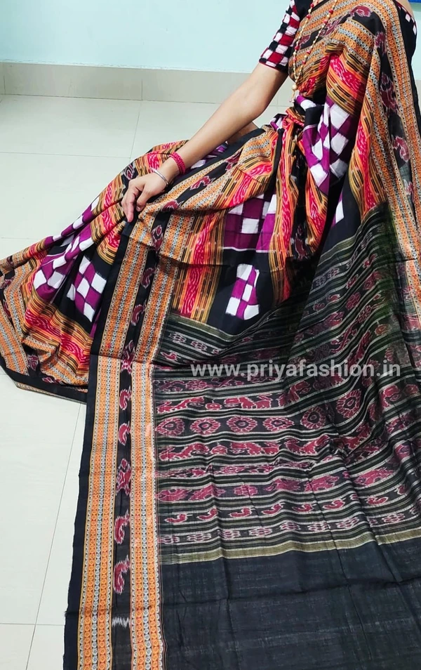 100877 Sambalpuri Bichitapuri Handloom Saree - Purple Pizzazz