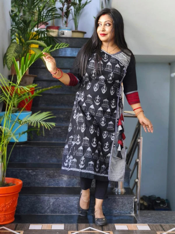 101062 Sambalpuri Handloom Cotton Kurti  - 32 Chest