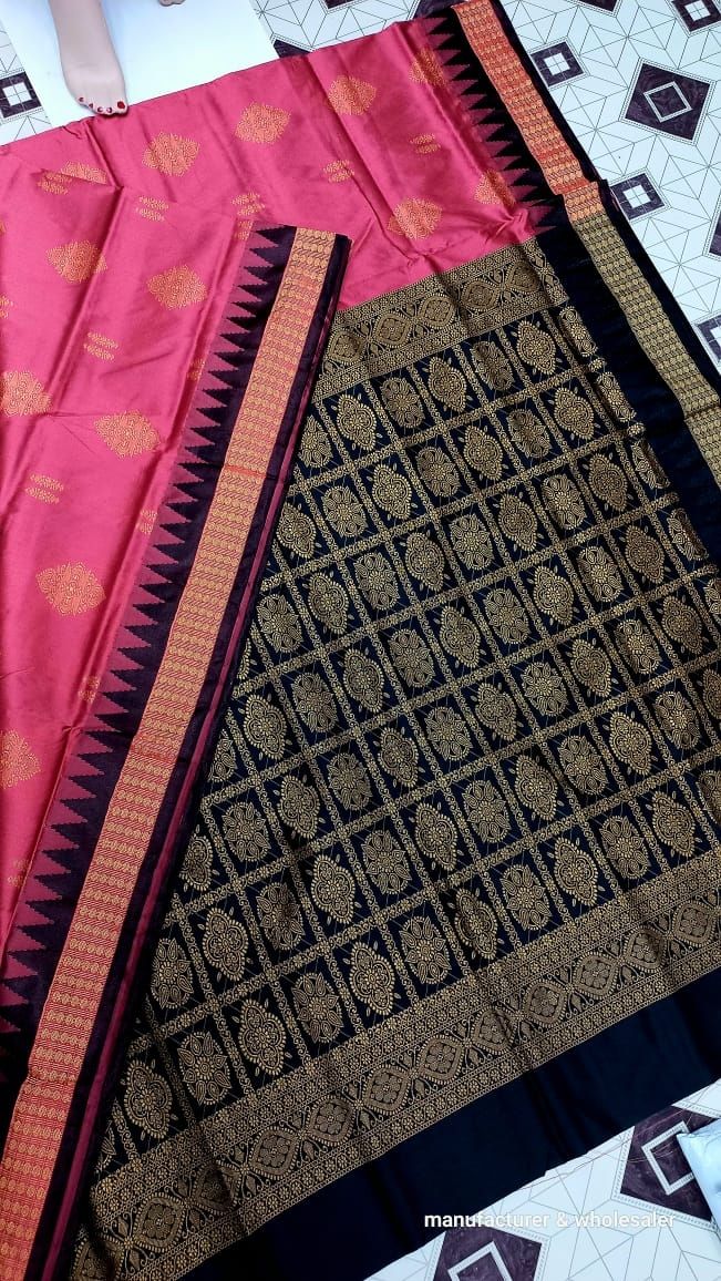 Susama - Handloom 1000 Butta Kanchi Silk Cotton Saree with Zari Border