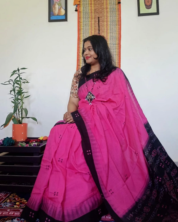 101177 Sambalpuri Handloom Cotton Buti Saree