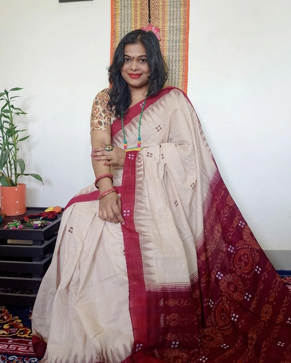 101183 Sambalpuri Handloom Cotton Buti Saree