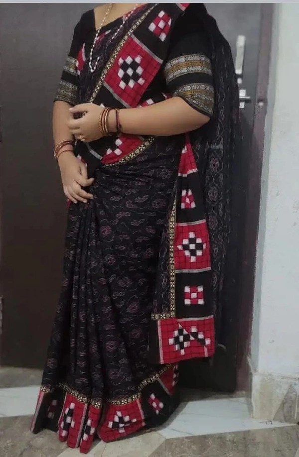 102022 Sambalpuri Handloom Patchwork Saree With Blause 