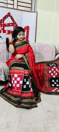 102123 Sambalpuri Handloom Cotton Patchwork Saree With Blouse 
