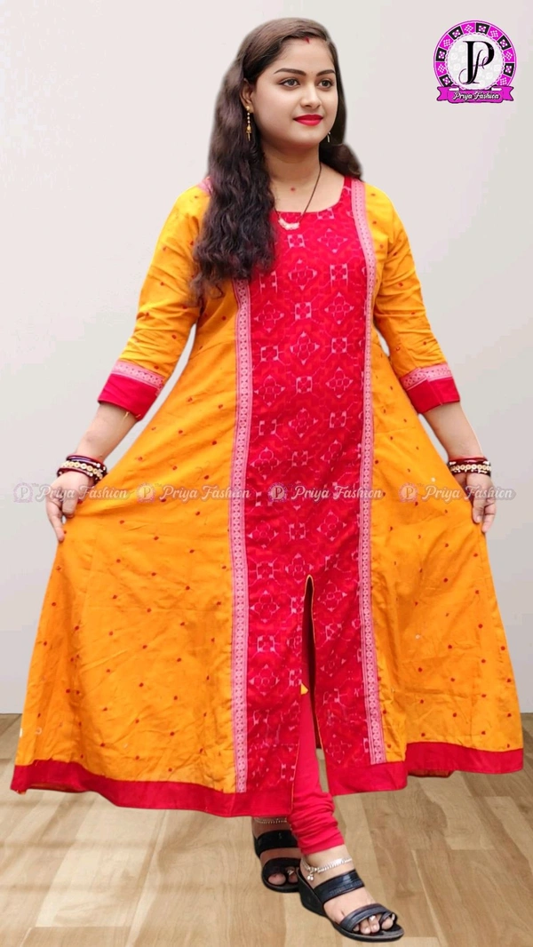 102343 Sambalpuri Round Kurti Top  - L-38, Black