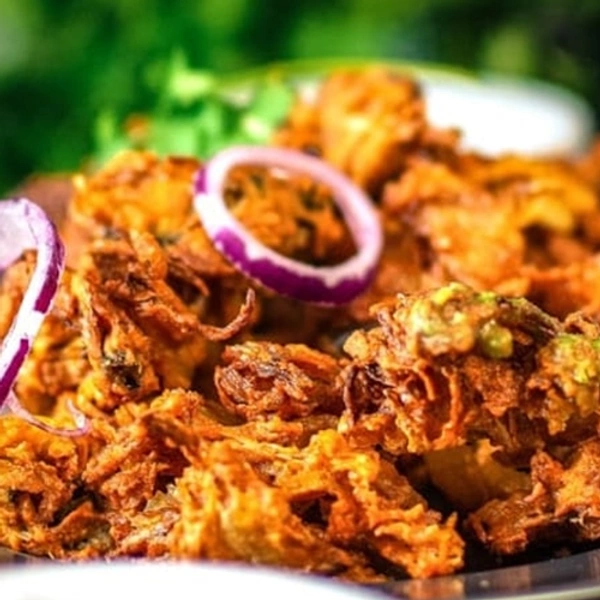 प्याज पकौडा  - New party point, हाफ प्लेट