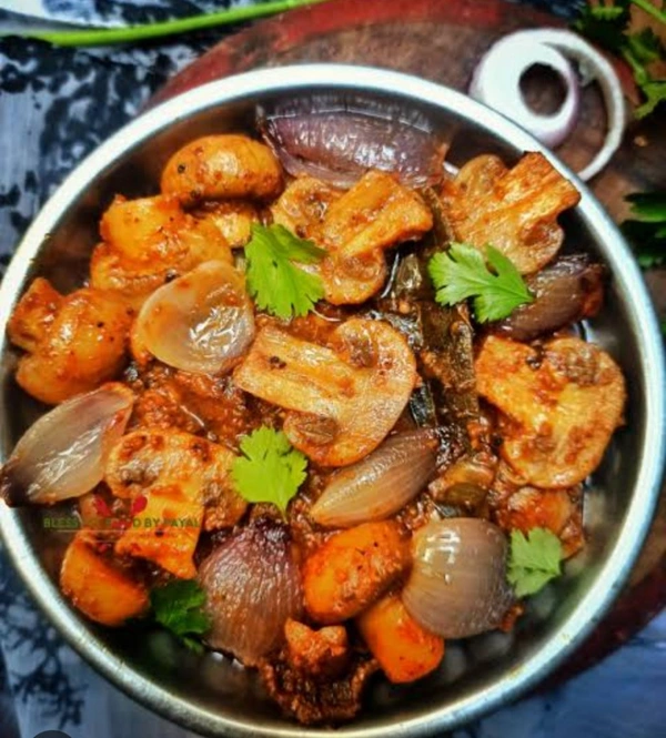 मशरूम दो प्याजा  - हाफ प्लेट