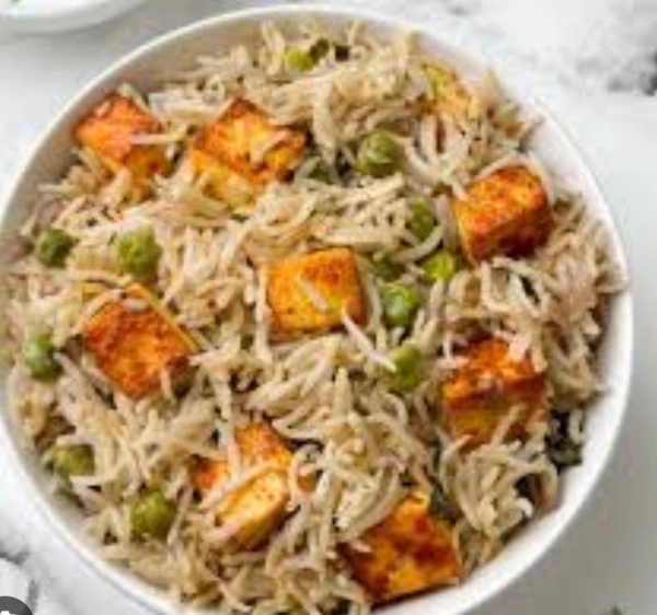 पनीर पुलाव  - फैमिली रेस्टोरेंट