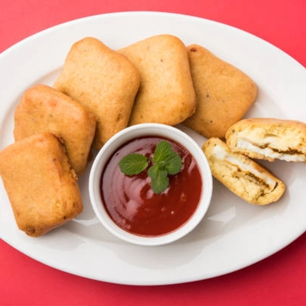 पनीर पकोड़ा - Half Plate, Family Restaurant