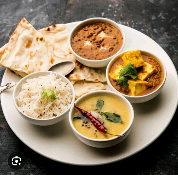 स्पेशल थाली - Family Restaurant, Full Thali