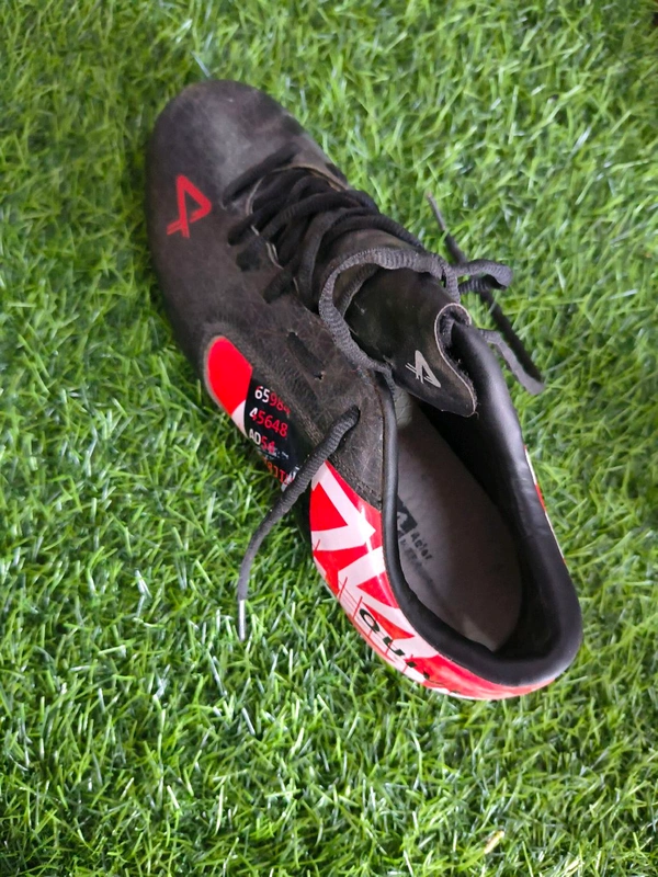 QUIVE - Guardsman Red, 8